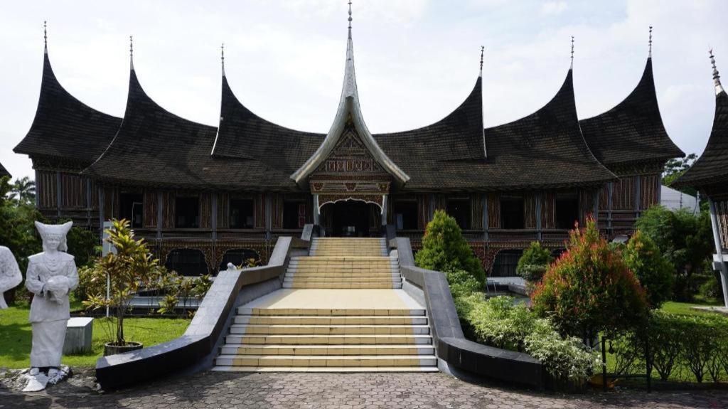 Hotel Pangeran City Padang  Zewnętrze zdjęcie