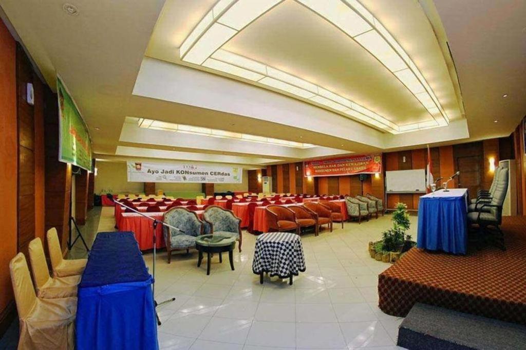 Hotel Pangeran City Padang  Zewnętrze zdjęcie