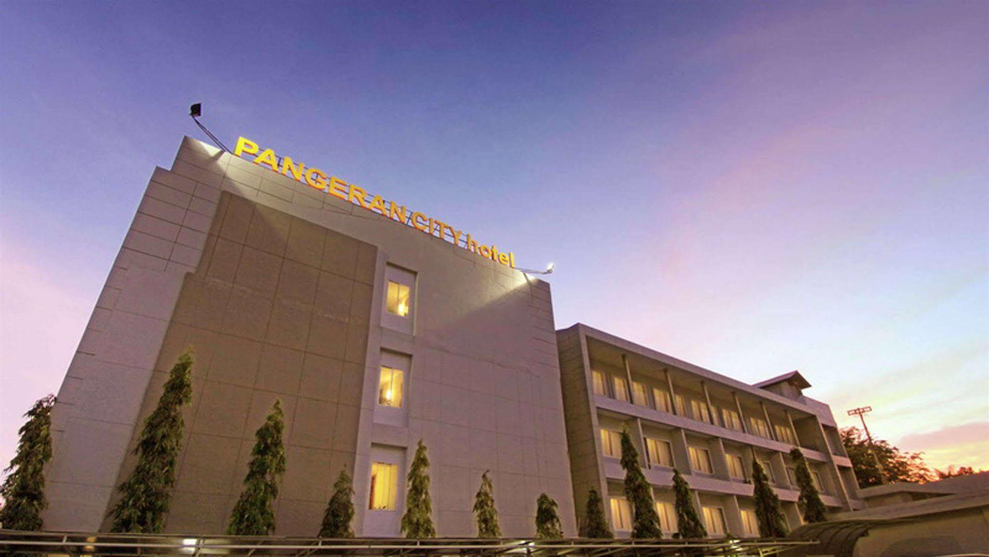 Hotel Pangeran City Padang  Zewnętrze zdjęcie